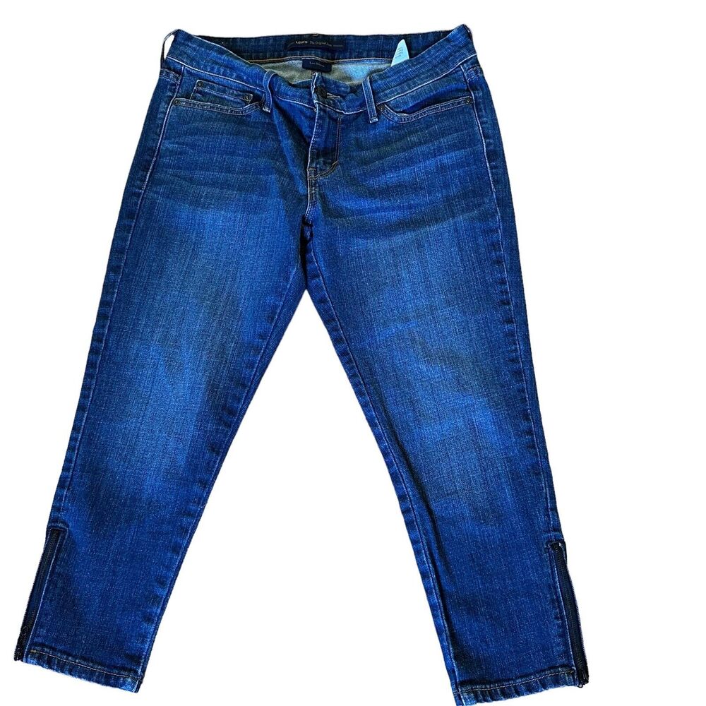 Levi’s The Original Jeans Women’s Low Skinny Crop Blue Size 8.